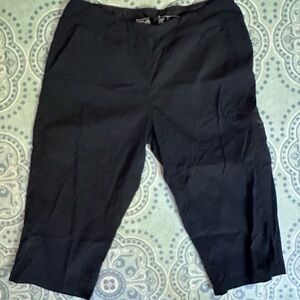 Mountain Hardware Black Cropped Action Pants